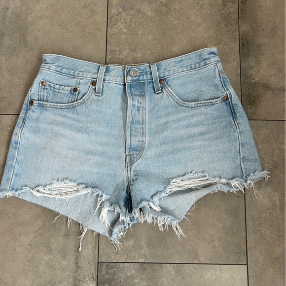 Levi's Pants - Levi's light wash cut off denim shorts 29 waist